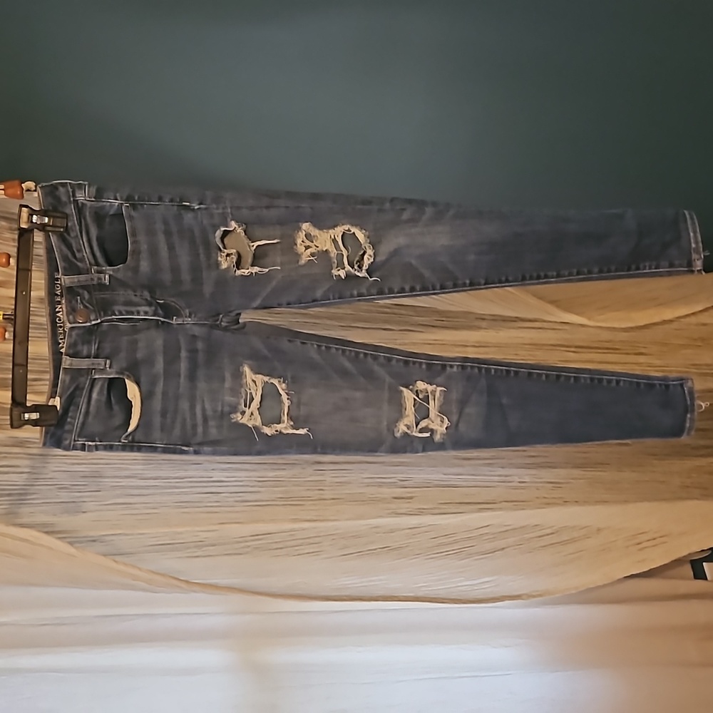 American Eagle Super Super Stretch X distressed skinny jean
